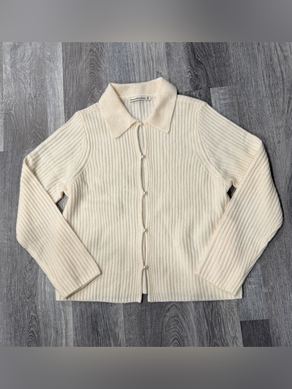 Abercrombie & Fitch Womens M Ivory Rib-Knit Collared Pearl Button Front Cardigan